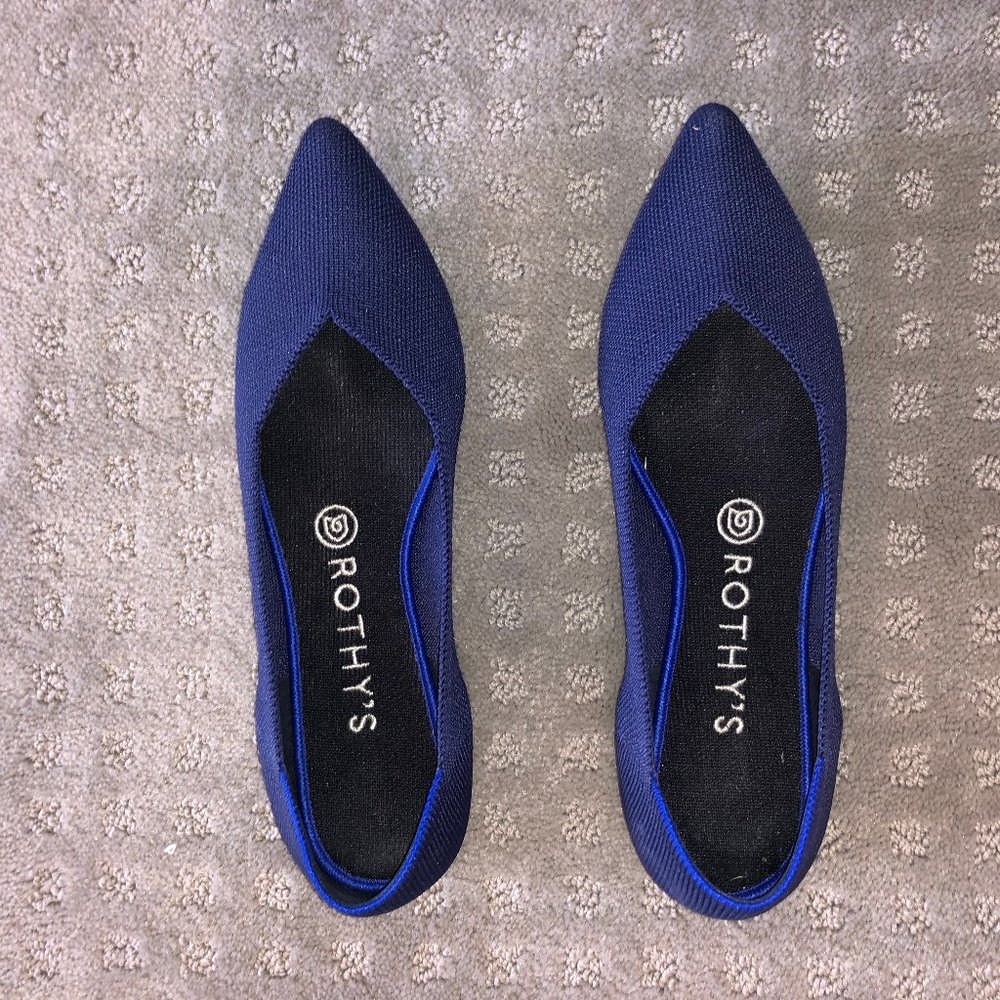 Barely used pointed-toe Rothy's